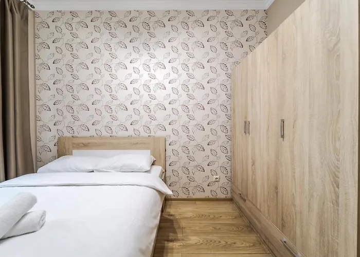 On Stavropihiiska Street 1 *