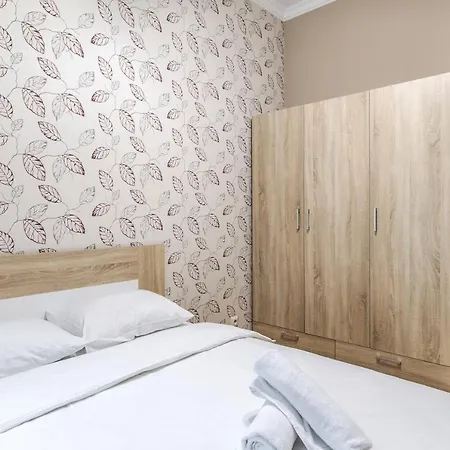 On Stavropihiiska Street 1 לבוב